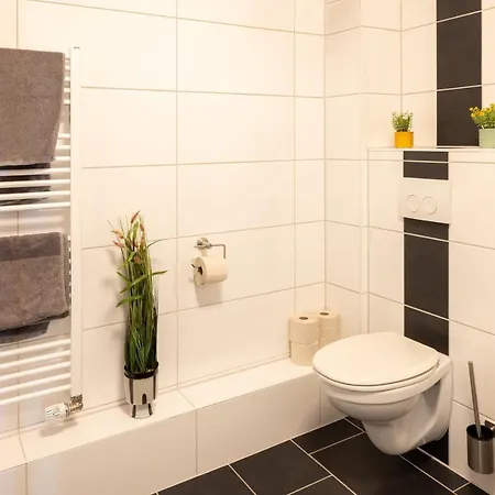 Privatunterkunft Frisch Sanierte Moderne Monteurzimmer *